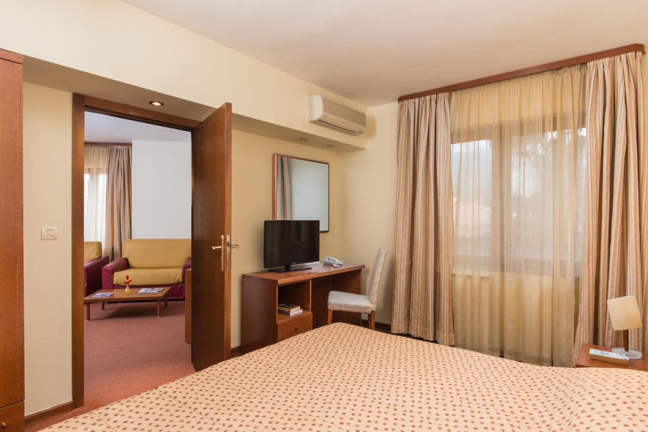 Hotel Pirin Bansko Esterno foto