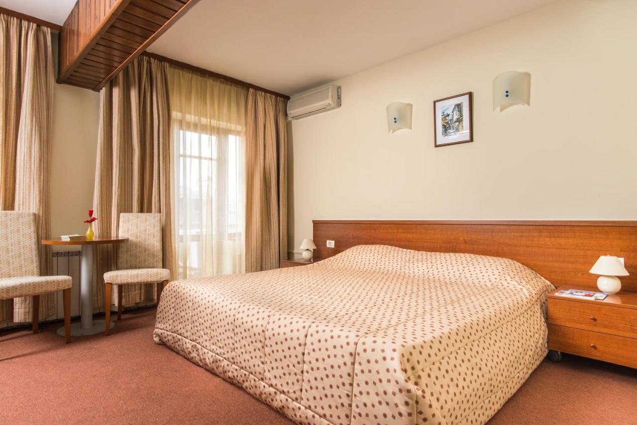 Hotel Pirin Bansko Esterno foto