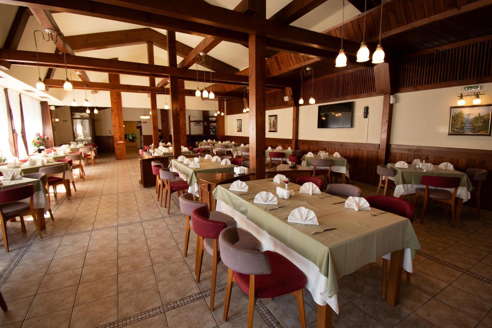 Hotel Pirin Bansko Esterno foto