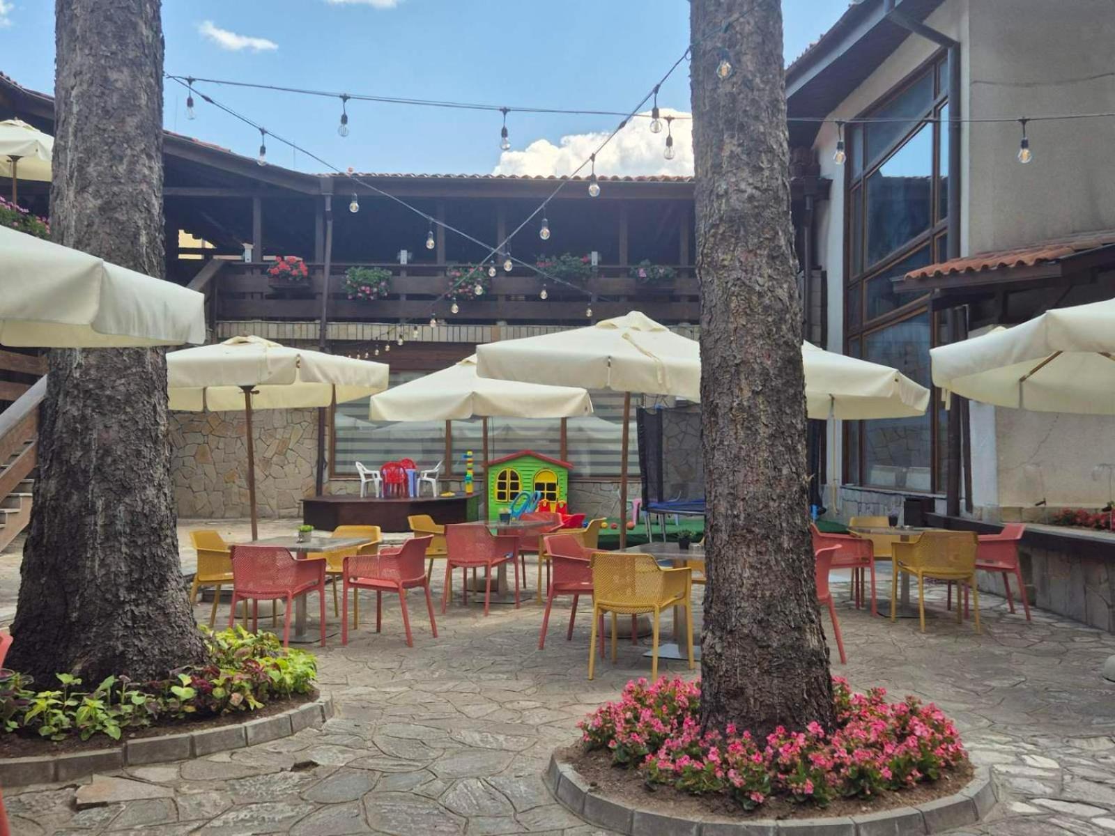 Hotel Pirin Bansko Esterno foto