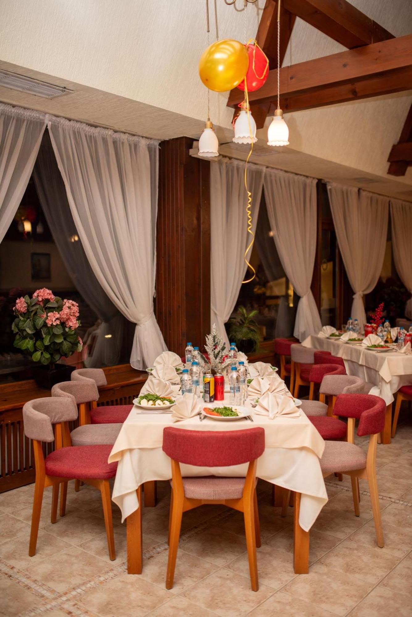 Hotel Pirin Bansko Esterno foto